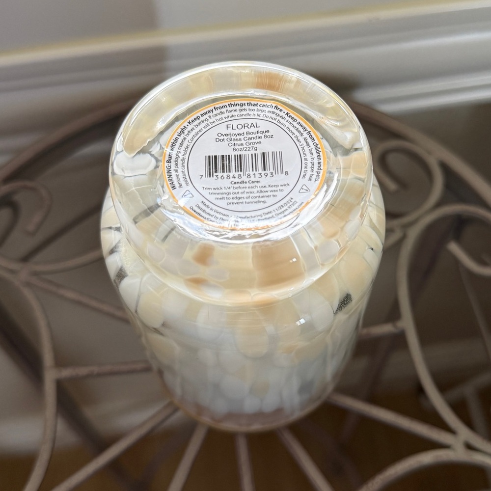 Glass Candle — Sea Salt & Bergamot - 8 Oz, Overjoyed Boutique - Picture 10 of 12